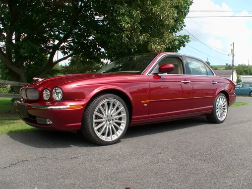 2004 Jaguar XJR
