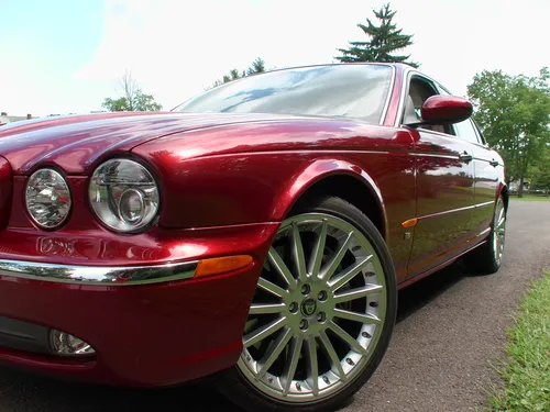 2004 Jaguar XJR