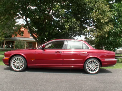 2004 Jaguar XJR