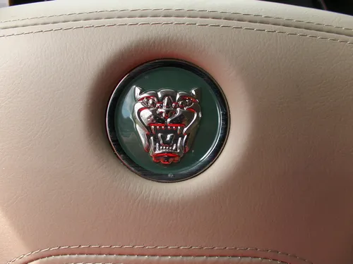 2004 Jaguar XJR