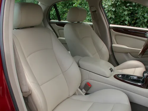 2004 Jaguar XJR
