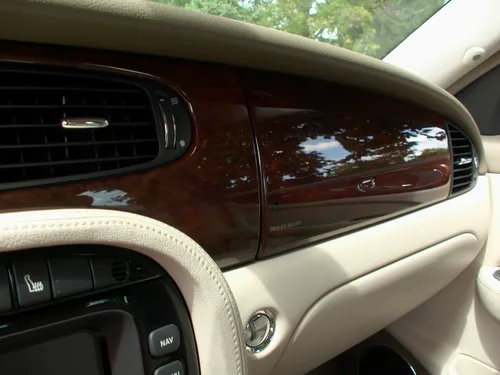 2004 Jaguar XJR