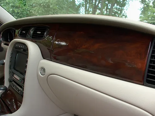 2004 Jaguar XJR