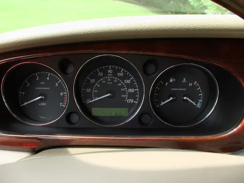 2004 Jaguar XJR