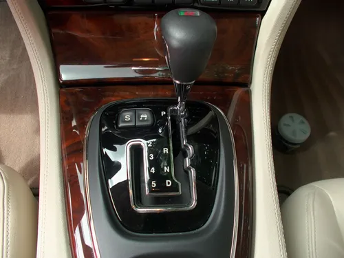 2004 Jaguar XJR