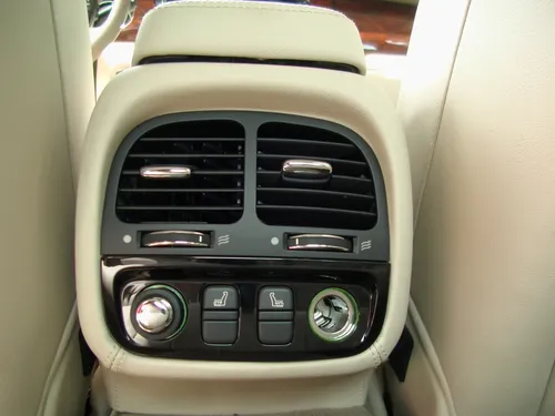 2004 Jaguar XJR